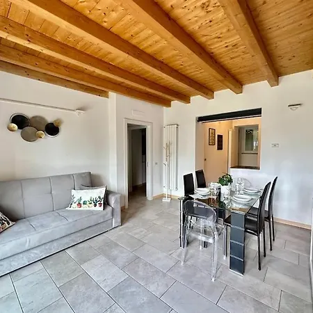 Near Train Station Luxury House 5 Beds Bergamo